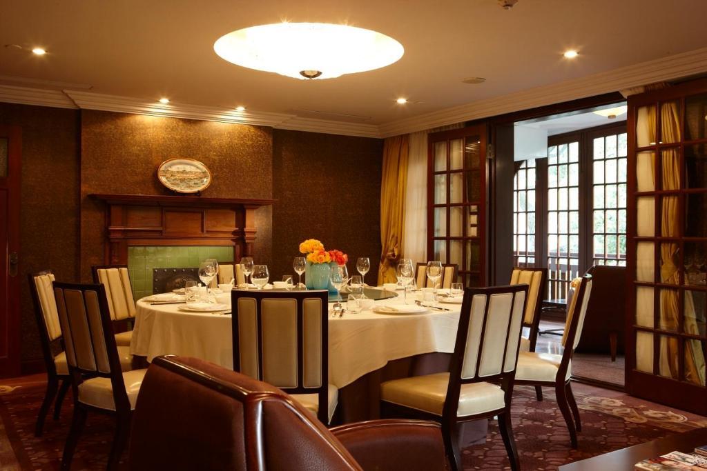 Hotel Massenet At Sinan Mansions Шанхай Екстериор снимка